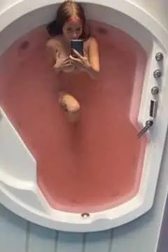 Tắm bong bóng sexy Arilaviee.