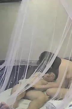 Bỏ tiền chơi trong khách sạn phải chịch rã rời 2