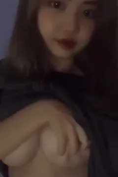 สาวสวยหุ่นดีมีทักษะการพูดคุยที่ดีและสามารถลมได้ดี