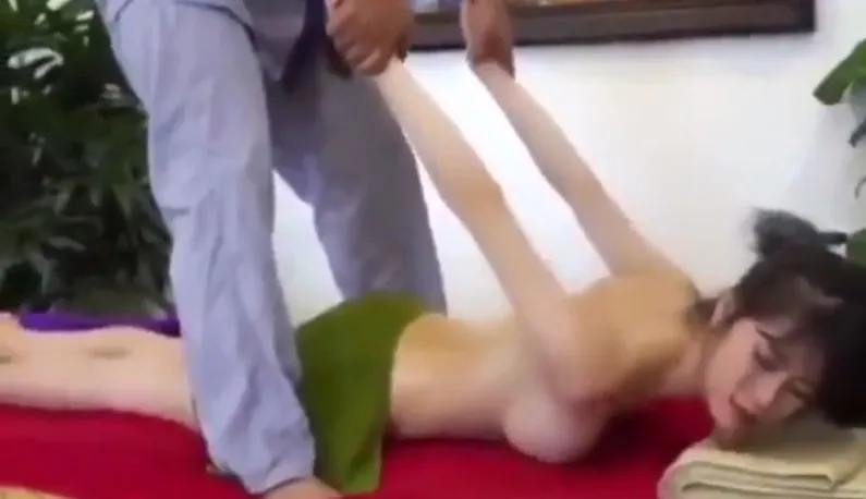 นวดไทย สาวนมโตกับนักนวด