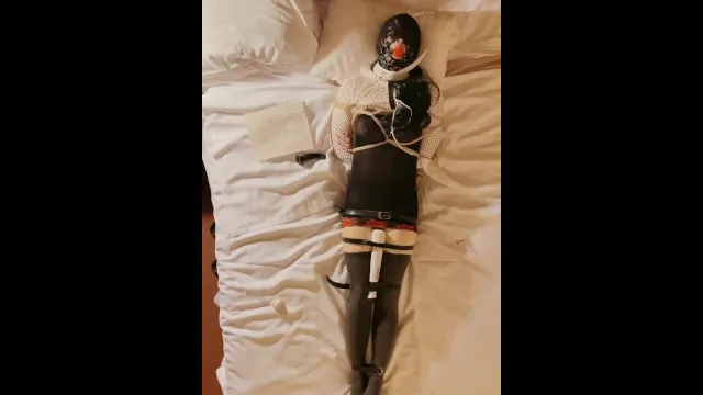 Amatuer, SelfBondage Pal