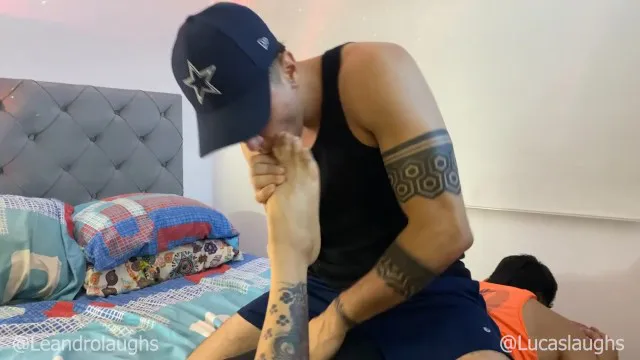 Amatuer, LeandroLaughs